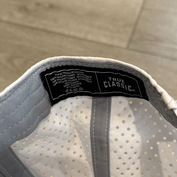 True Classic Hat Cap All White Workout Summer Casual Gym Outdoors - Picture 4 of 5